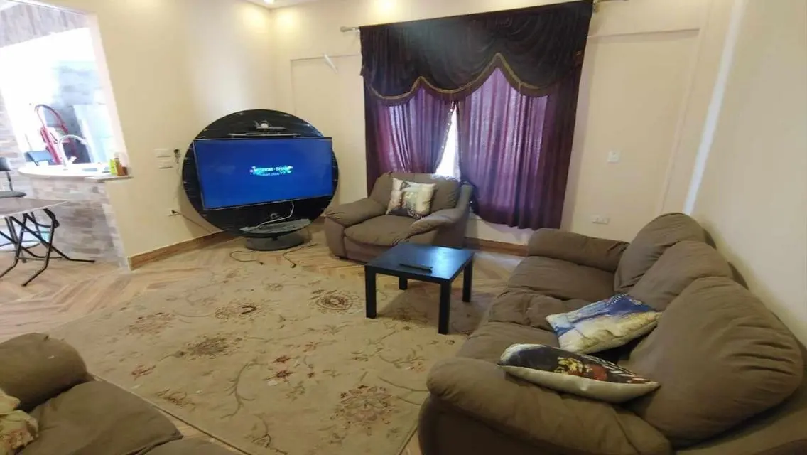 فيلا فاخرة بمساحة متر في أرقى المناطق