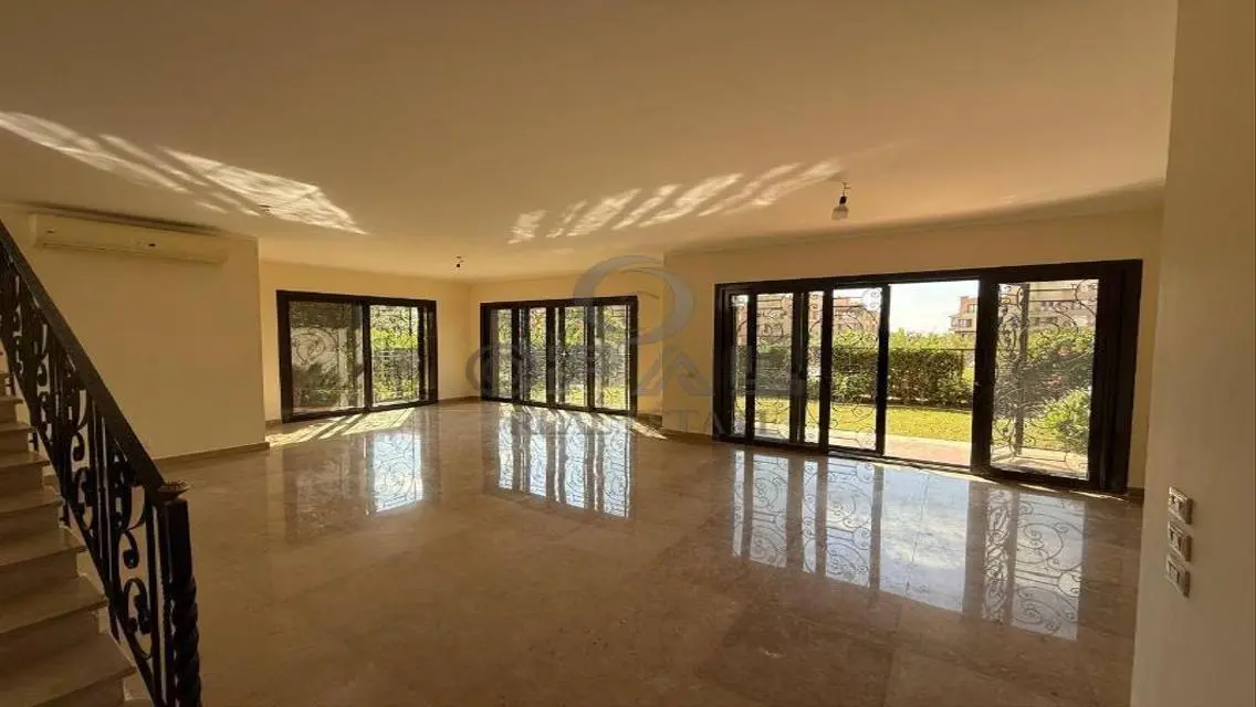 Duplex for Rent in Casa Beverly Hills Area