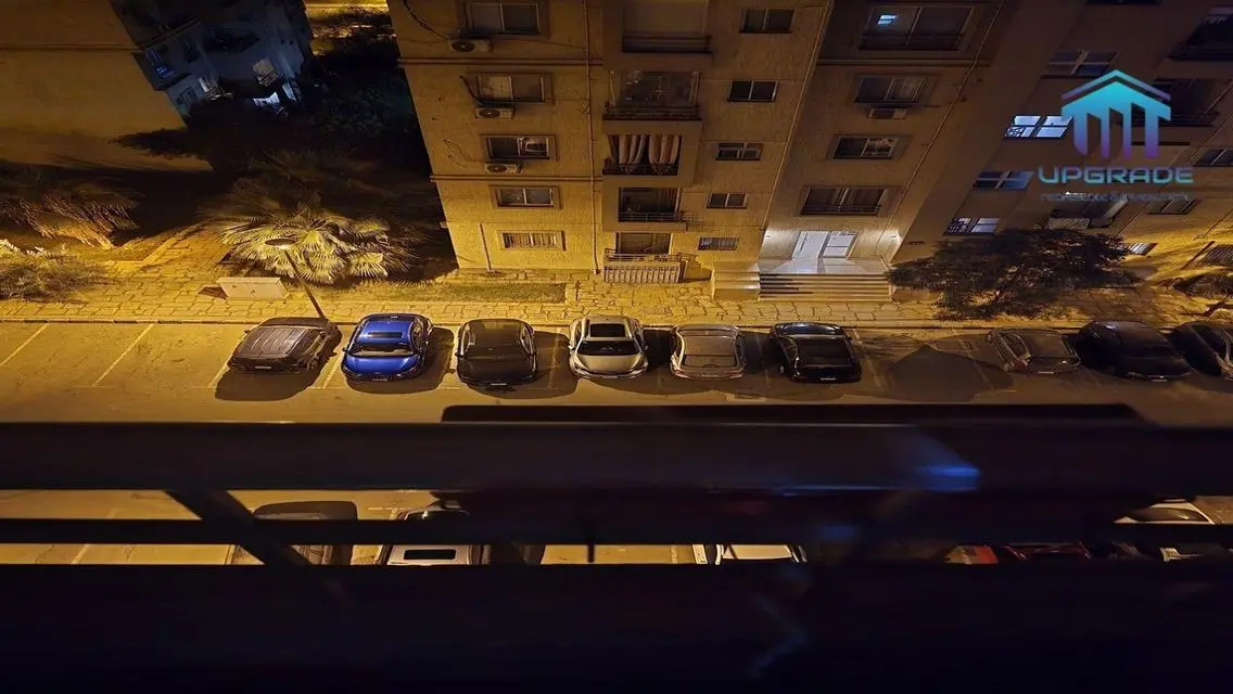 شقة فاخرة للبيع في موقع متميز