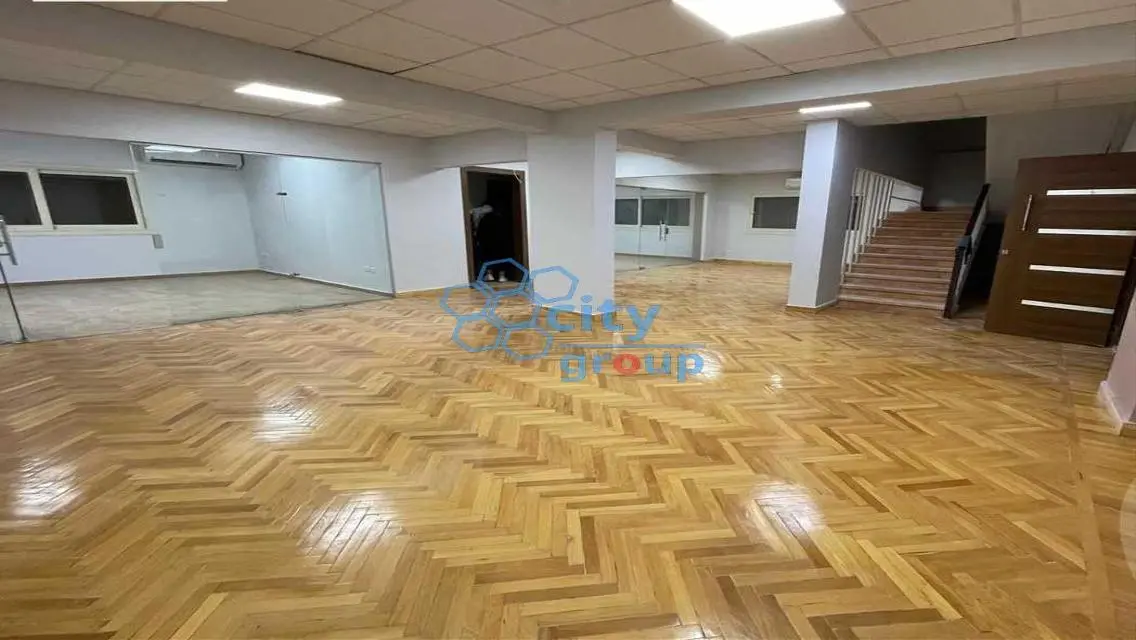 Luxury Apartment for Sale - 350 Meters in the City Center