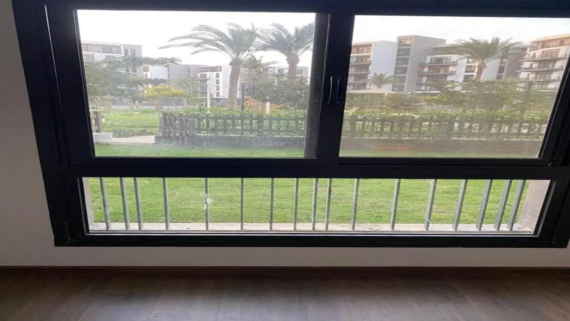 Luxury Home with Stunning Views and Excellent Amenities