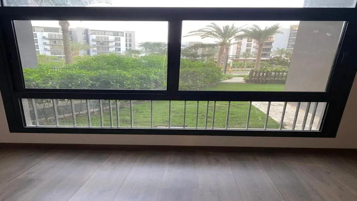 Luxury Home with Stunning Views and Excellent Amenities