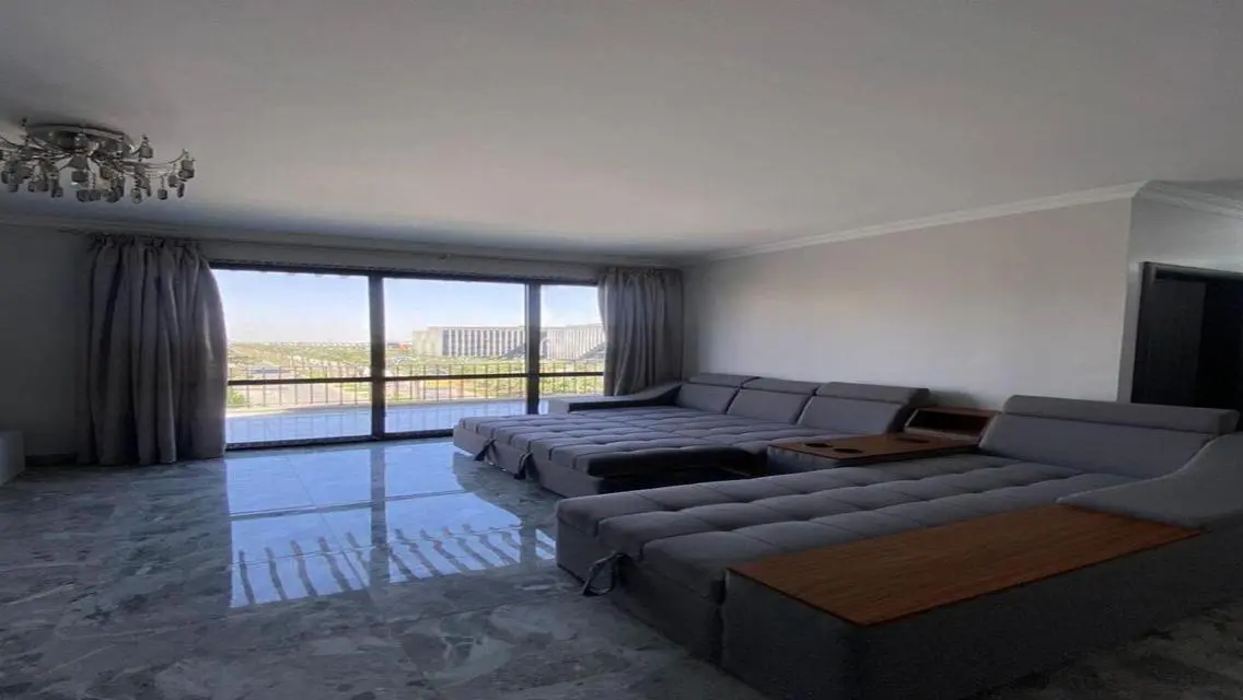 Luxury 2 Bedroom Apartment in a Prime Location