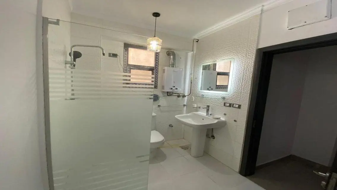 Luxury 2 Bedroom Apartment in a Prime Location