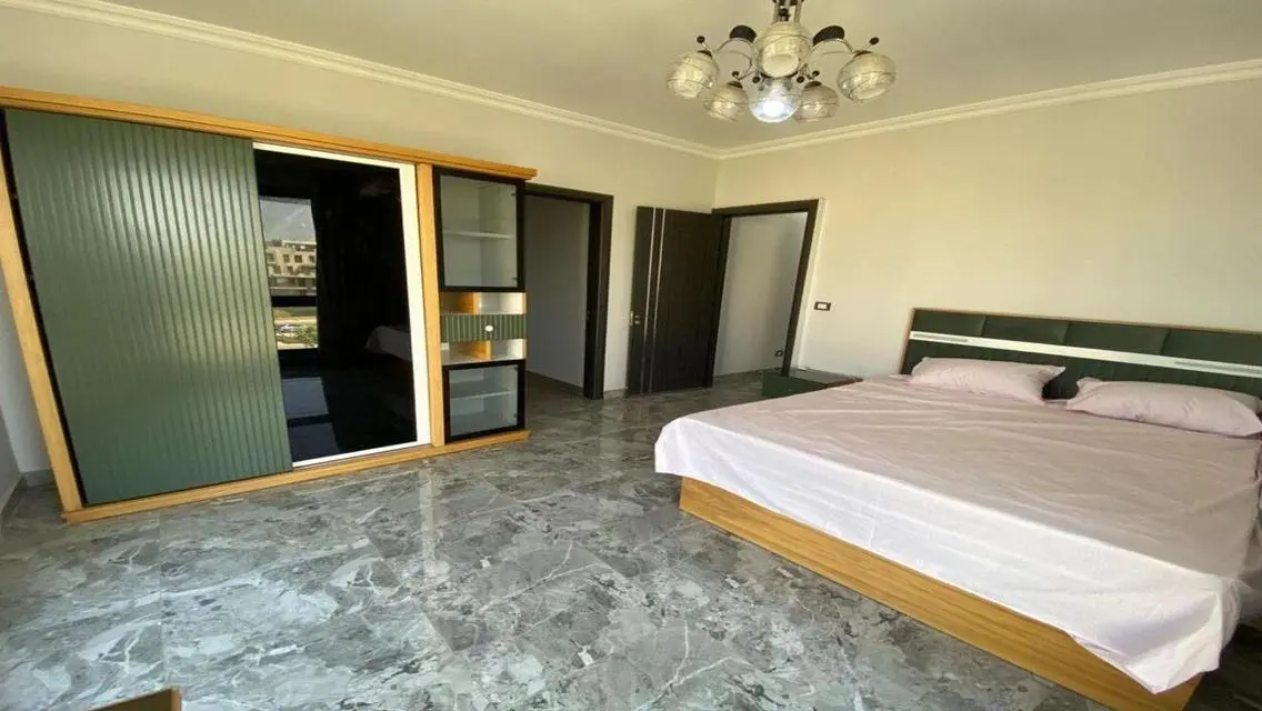 Luxury 2 Bedroom Apartment in a Prime Location