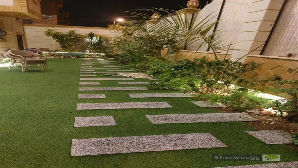 شقة فاخرة بمساحة 300 متر للبيع