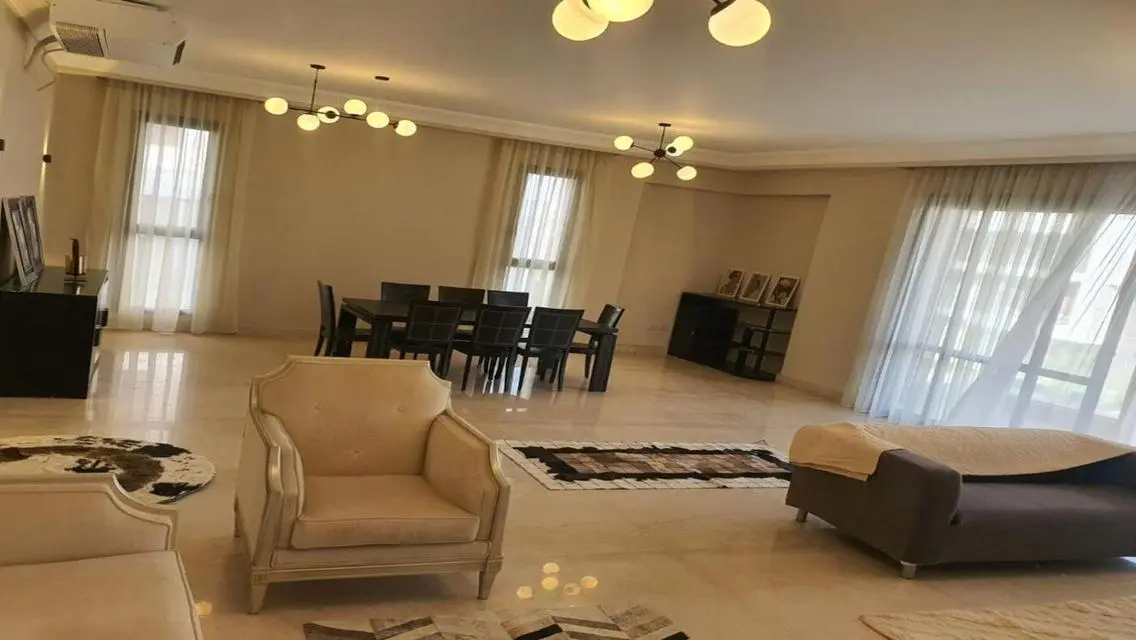 Luxurious 220 sqm Apartment with Stunning Views