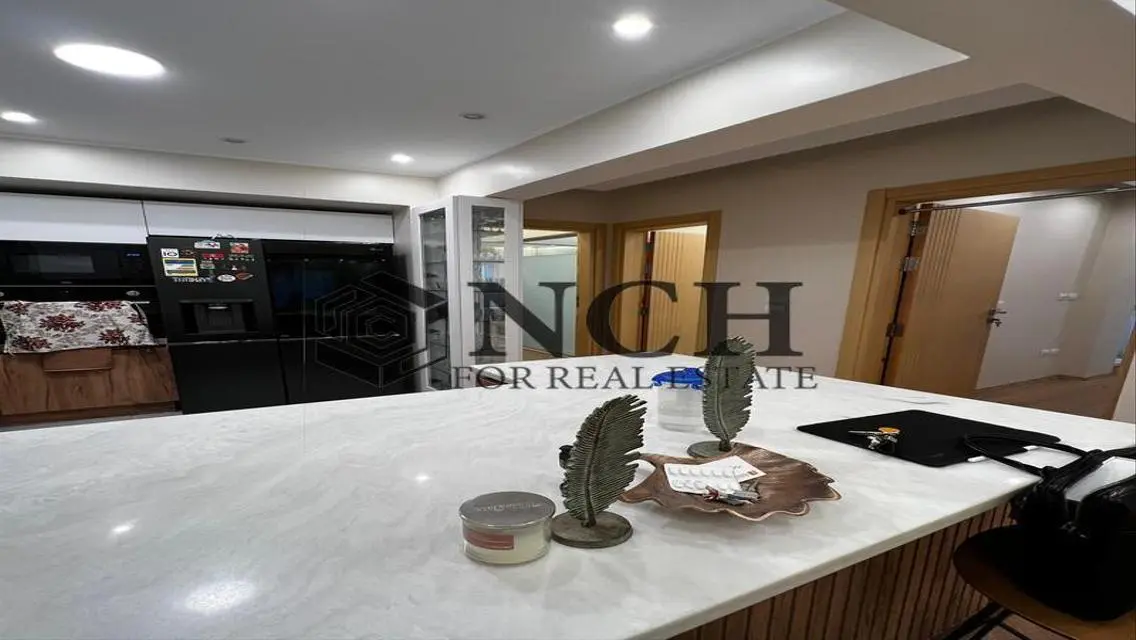 Luxurious Villa for Sale with Spacious Layout and Prime Amenities
