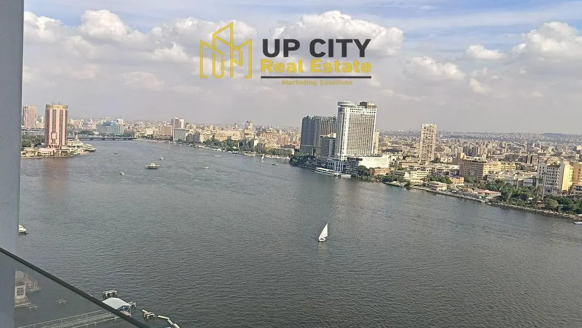 شقة فاخرة مطلة على بحيرات بسعر مميز