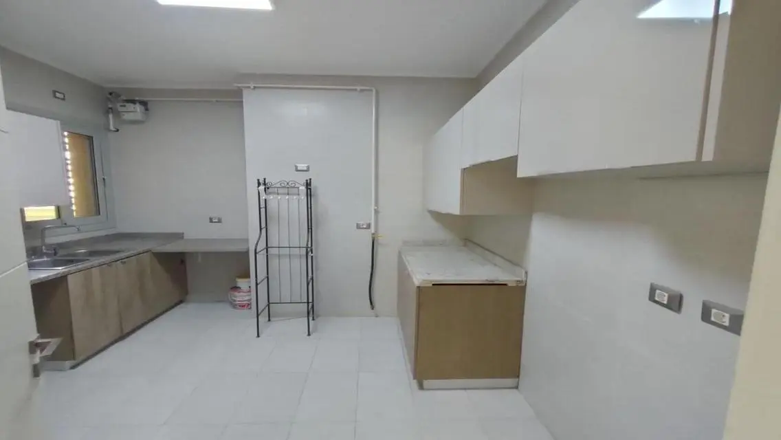 For Sale: 149 sqm Apartment with Balcony and Shared Pool