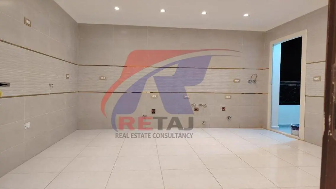 Luxury Apartment with Amenities in a Prime Location