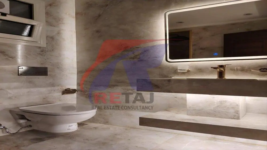 Luxury Apartment with Amenities in a Prime Location
