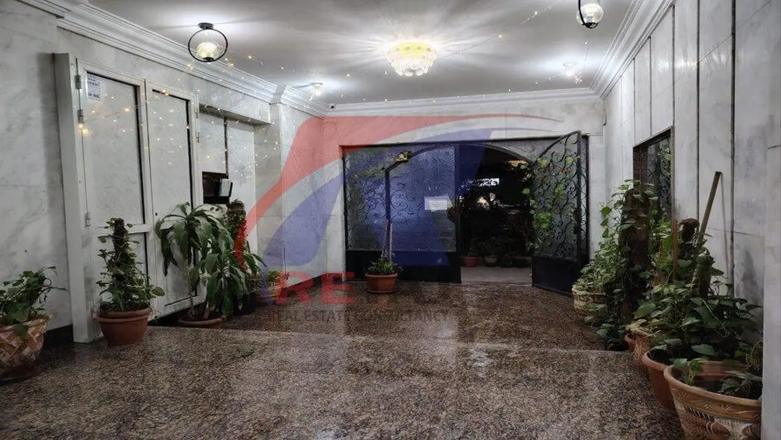 Luxury Apartment with Amenities in a Prime Location