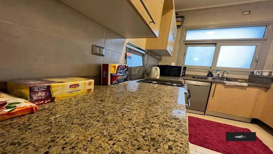 Luxury Apartment for Rent with Study Room in Prime Area