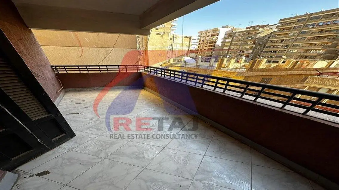 شقة مميزة للبيع في قلب المدينة