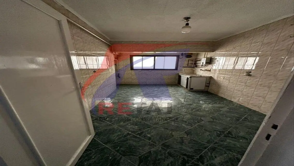 شقة مميزة للبيع في قلب المدينة