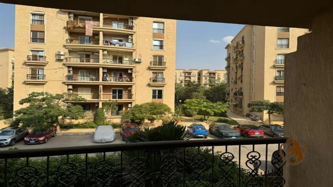 شقة فاخرة بمساحة واسعة في قلب المدينة
