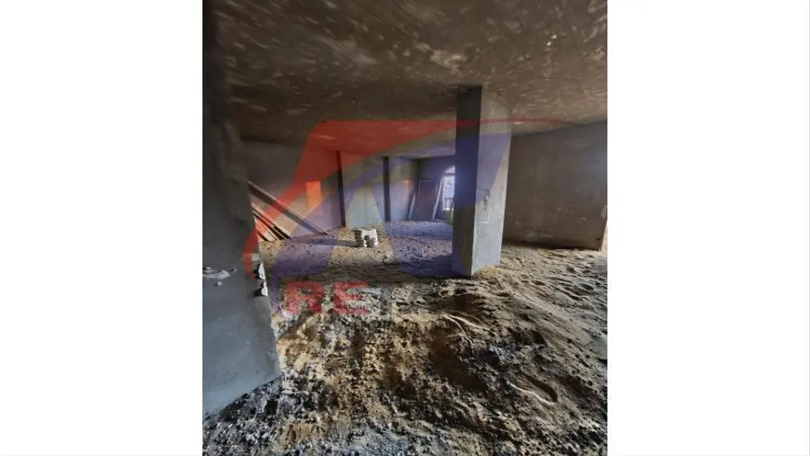 Luxury 220 sqm Apartment in Prime Location