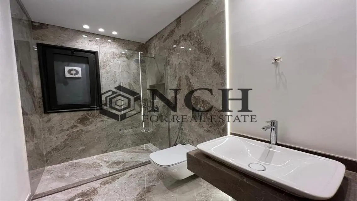 Luxury Apartment with 1100 Meters in a Prime Location