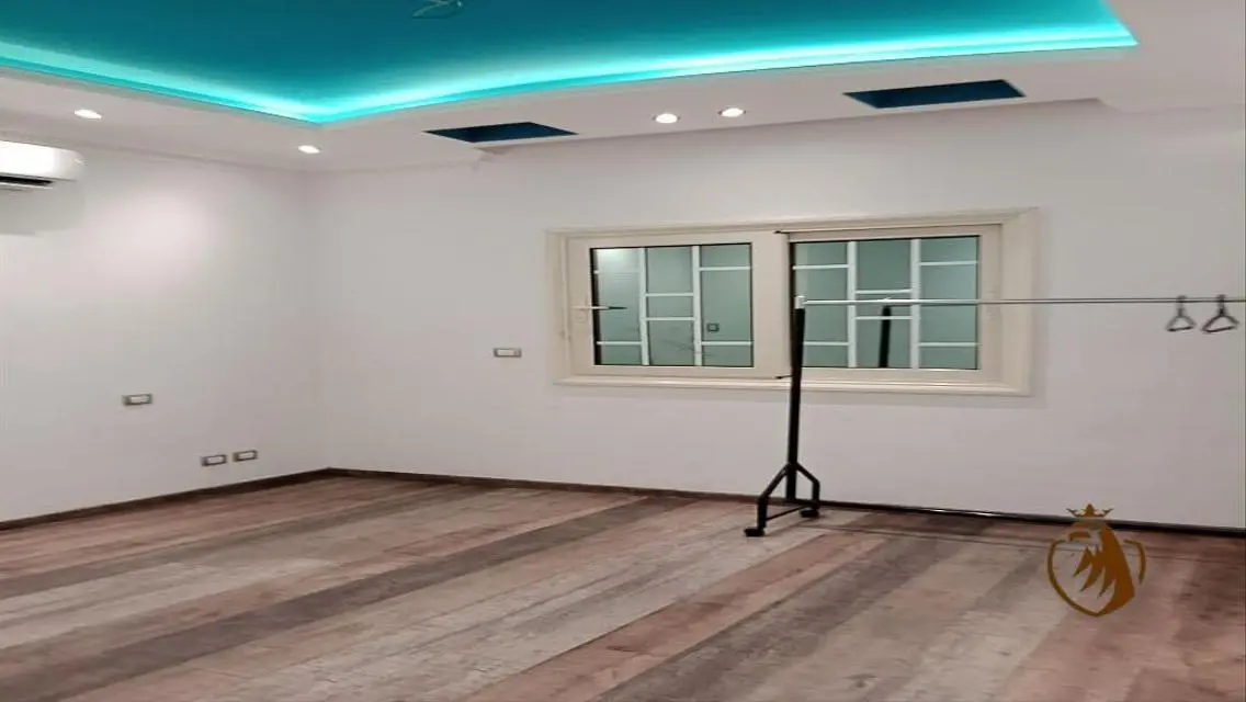 Luxury Apartment in Rehab City