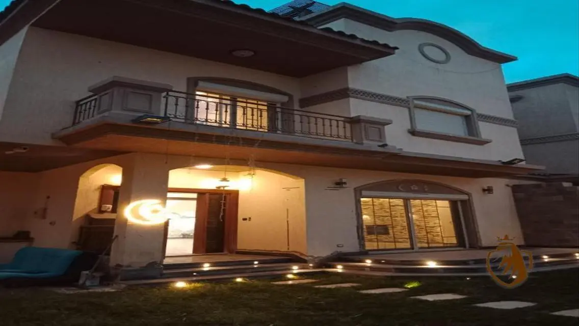 Luxury Apartment in Rehab City