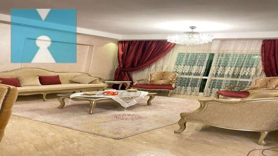 شقة مميزة بمساحة واسعة للبيع في 2017