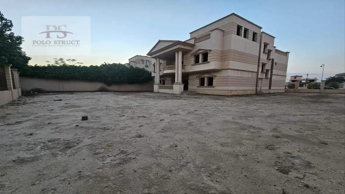 شقة فاخرة للبيع في موقع متميز