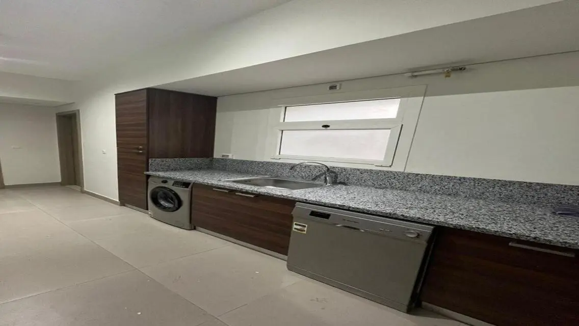 Luxury Villa for Rent by the Lakes