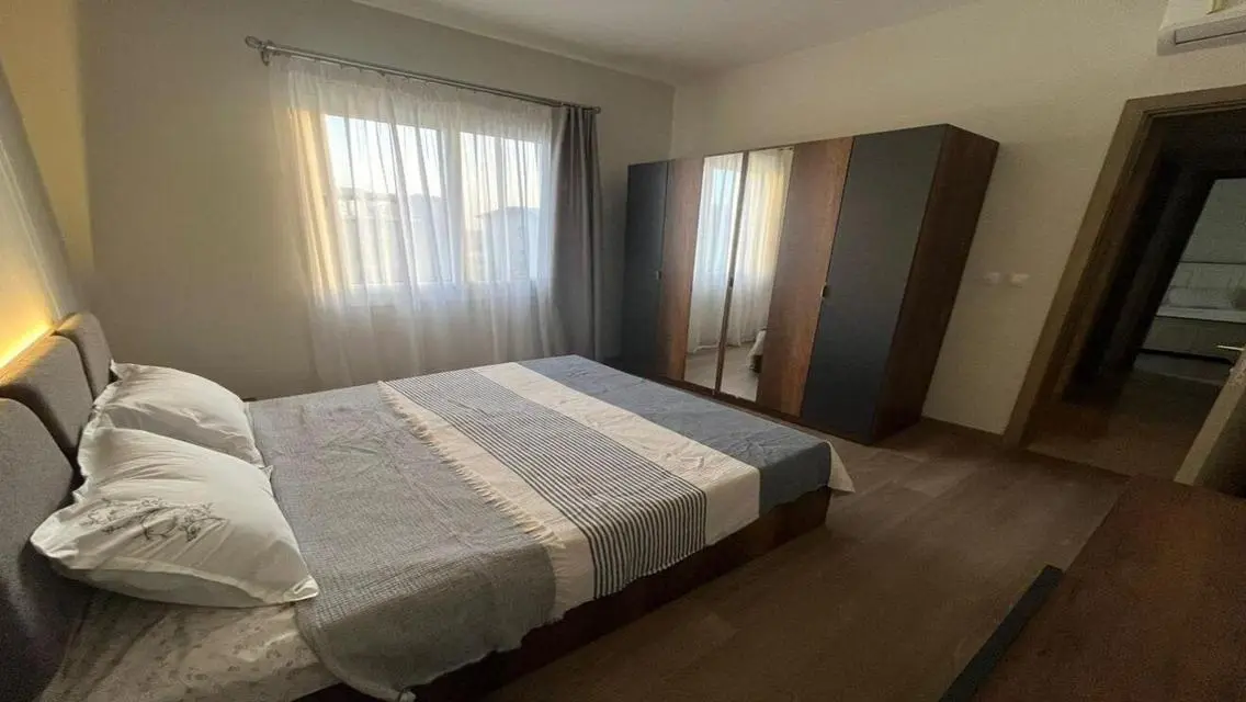 Luxury Villa for Rent by the Lakes