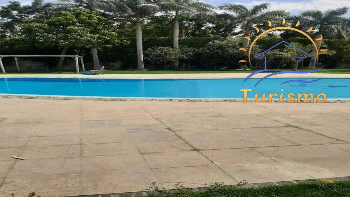 فيلا فاخرة مع مسبح خاص وحديقة خاصة