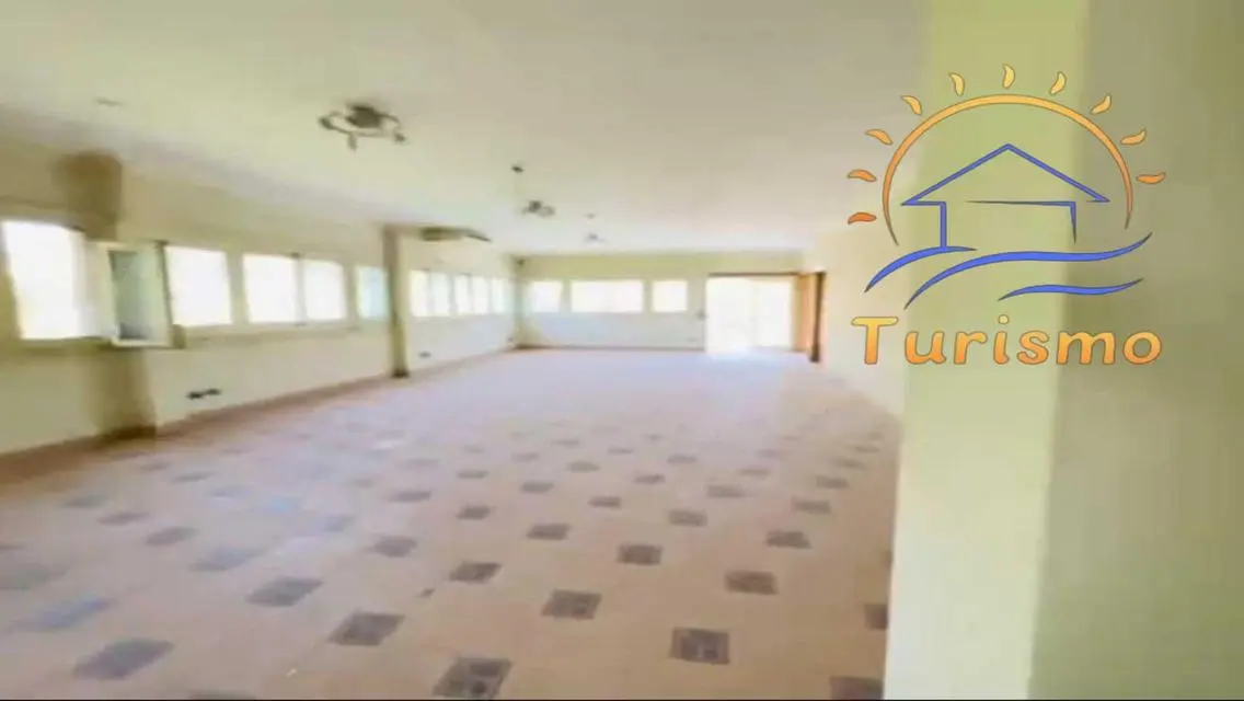 فيلا فاخرة مع مسبح خاص وحديقة خاصة