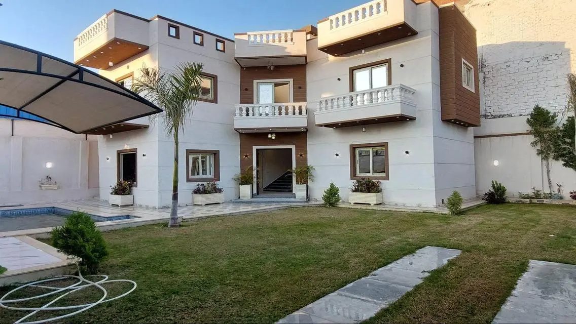 Luxury Villa for Sale with Private Garden and Pool