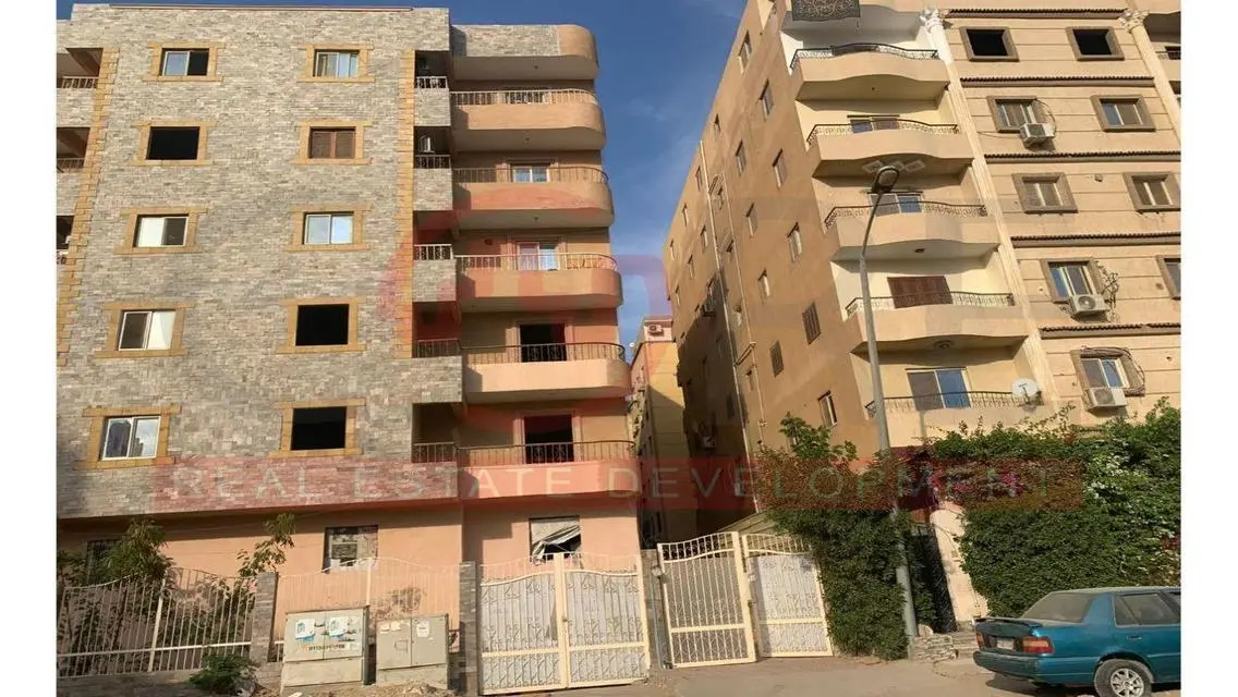 شقة فاخرة بمساحة 140 متر للبيع بMSA
