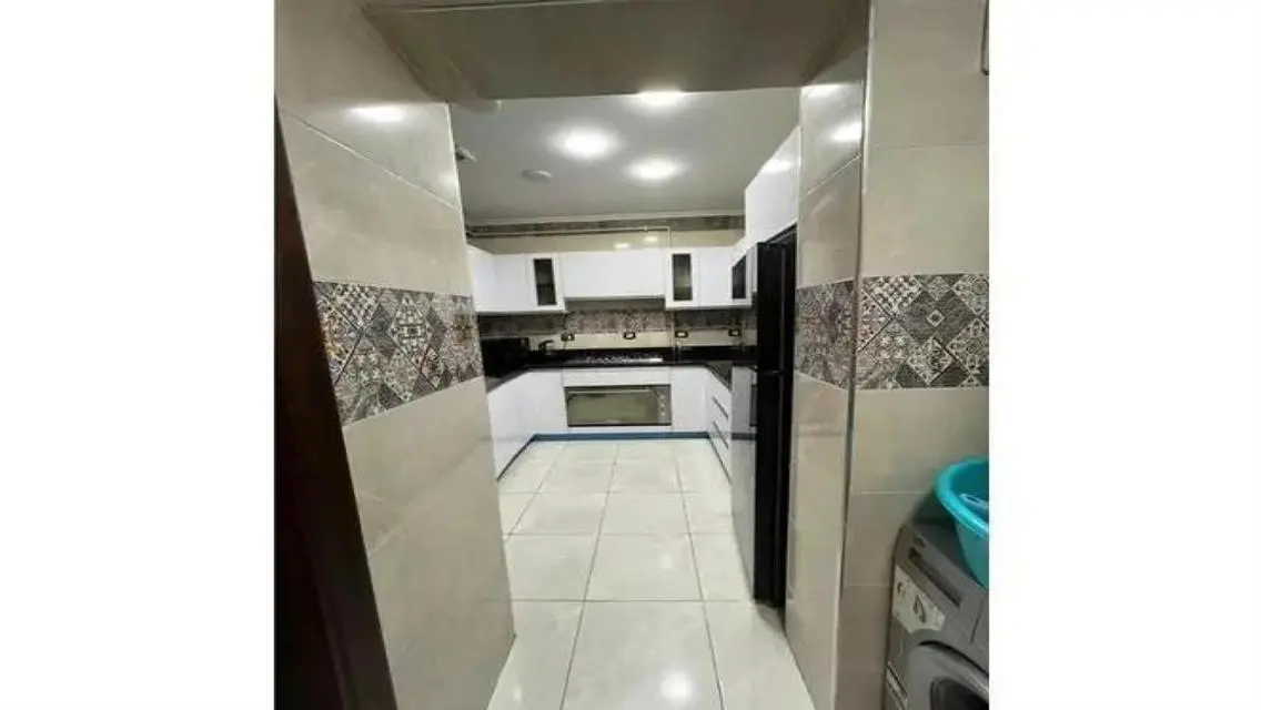 Stylish Apartment for Sale in West 1653