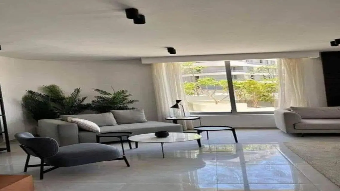 Bloom Field - Luxury Apartment with Stunning Views