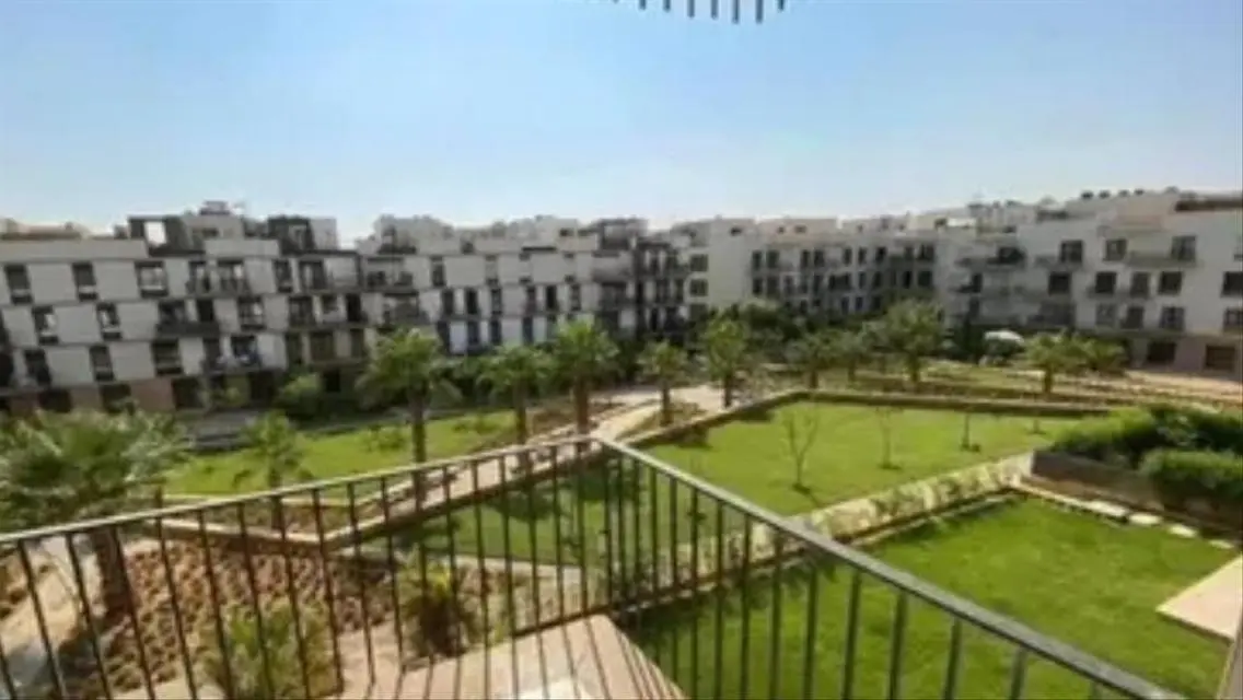 شقة فاخرة بمساحة 230 متر في قلب المدينة