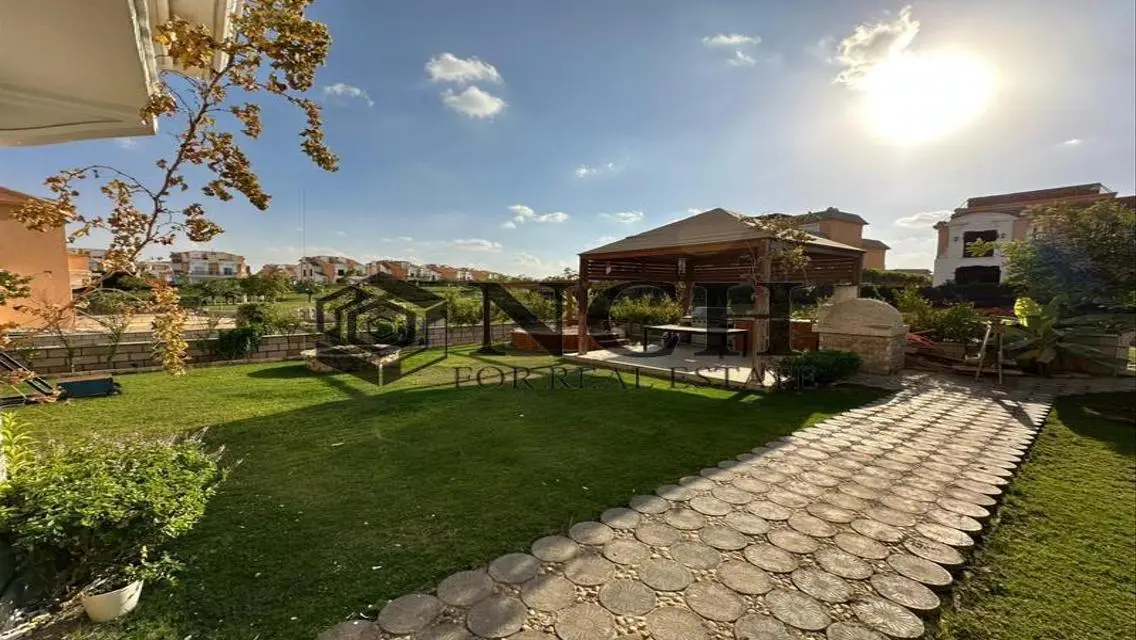 Stunning Villa with Private Garden and Pool for Sale