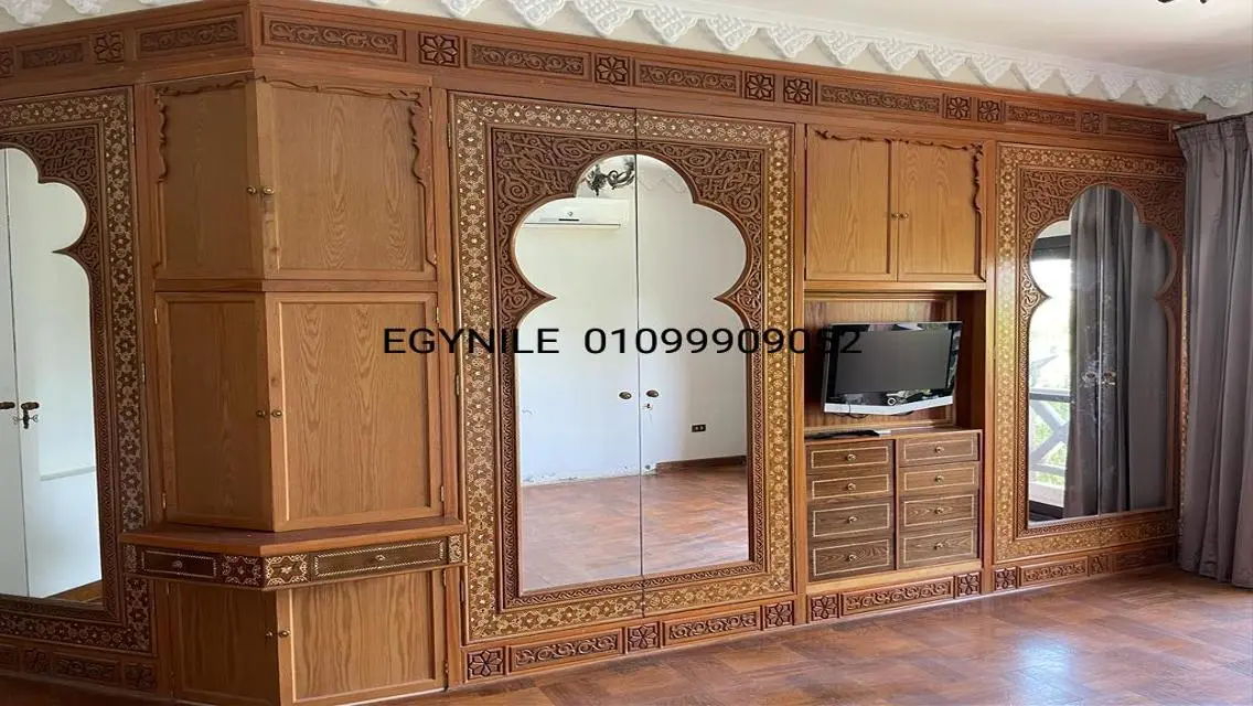 Stunning Villa with Swimming Pool and Garden for Sale