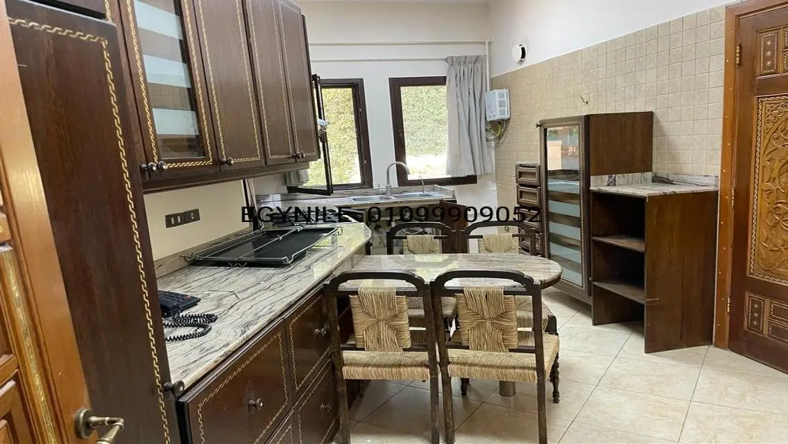 Stunning Villa with Swimming Pool and Garden for Sale