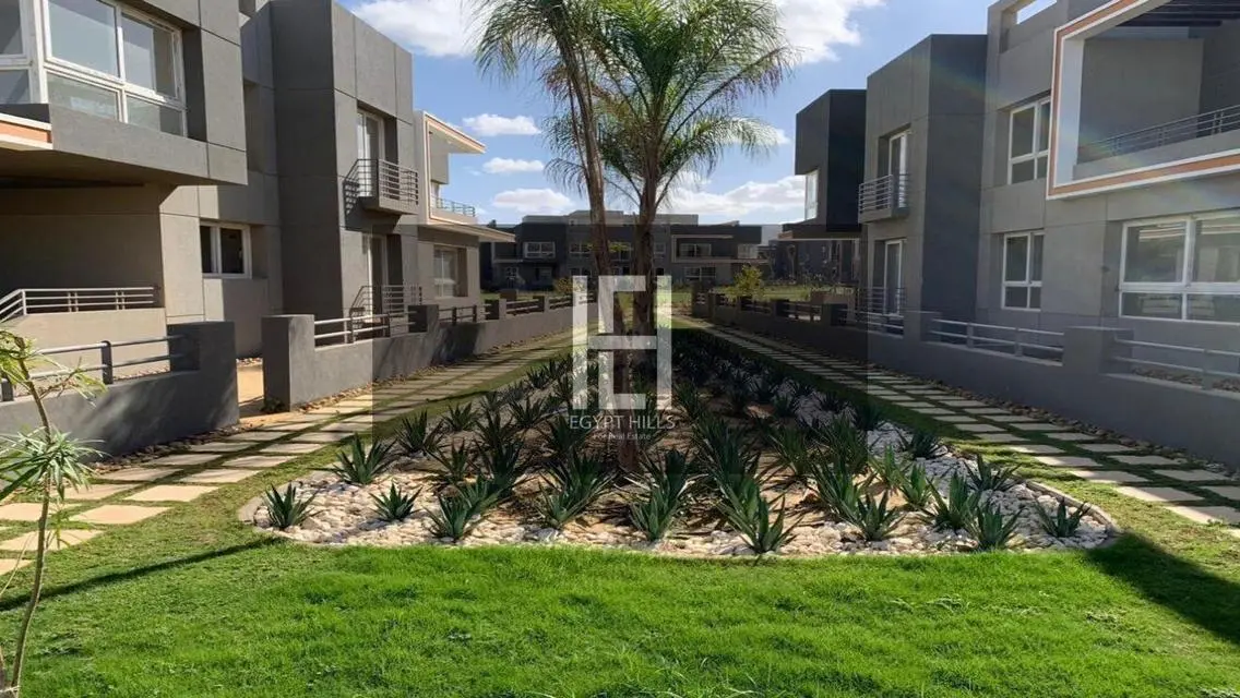 Luxurious 90 sqm Apartment with Balcony and Shared Pool for Rent