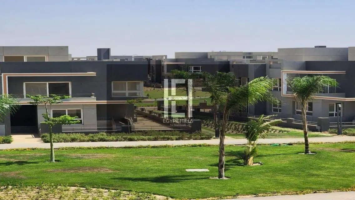 Luxurious 90 sqm Apartment with Balcony and Shared Pool for Rent