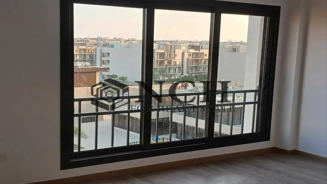 فيلا فاخرة بمساحة شاسعة مع مسبح خاص وحديقة