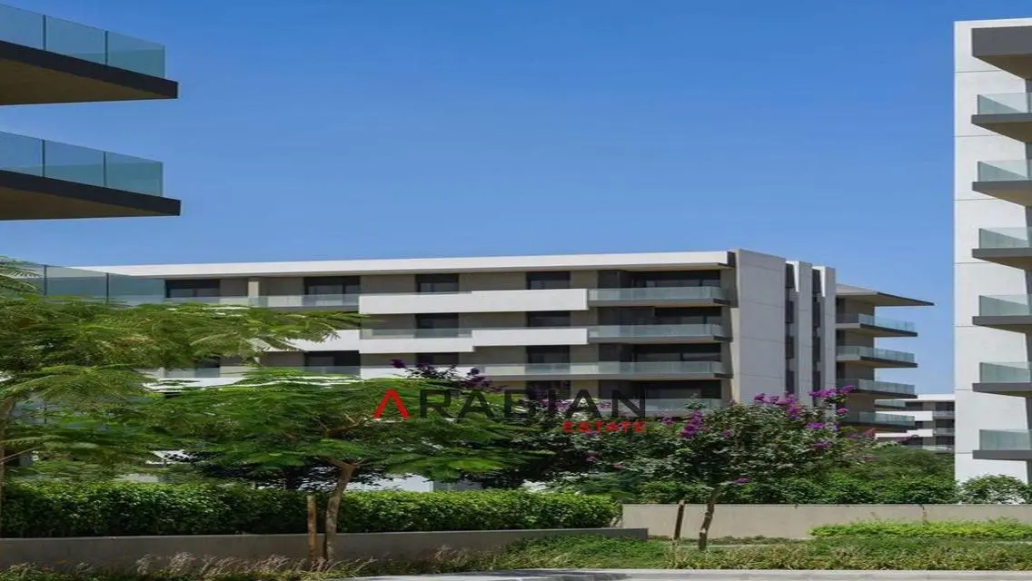 Stunning Apartment with Lake View and Premium Amenities