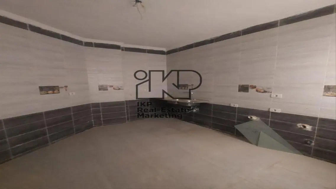 Spacious 160sqm Apartment with Balcony and Security Guard in Prime Location