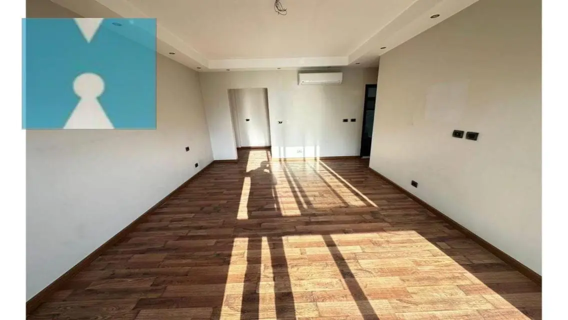 Stunning Apartment with Exceptional Features in MASTER-KEY-2017-20