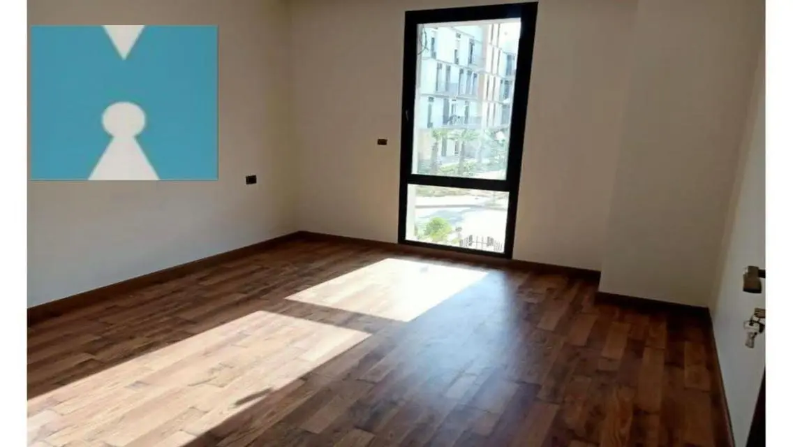 Stunning Apartment with Exceptional Features in MASTER-KEY-2017-20
