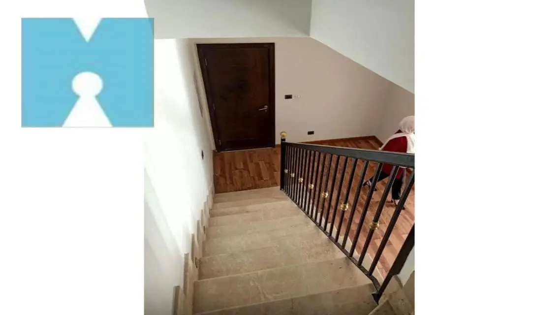 Stunning Apartment with Exceptional Features in MASTER-KEY-2017-20