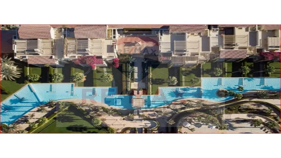 Luxury Villa for Sale Overlooking Lakes