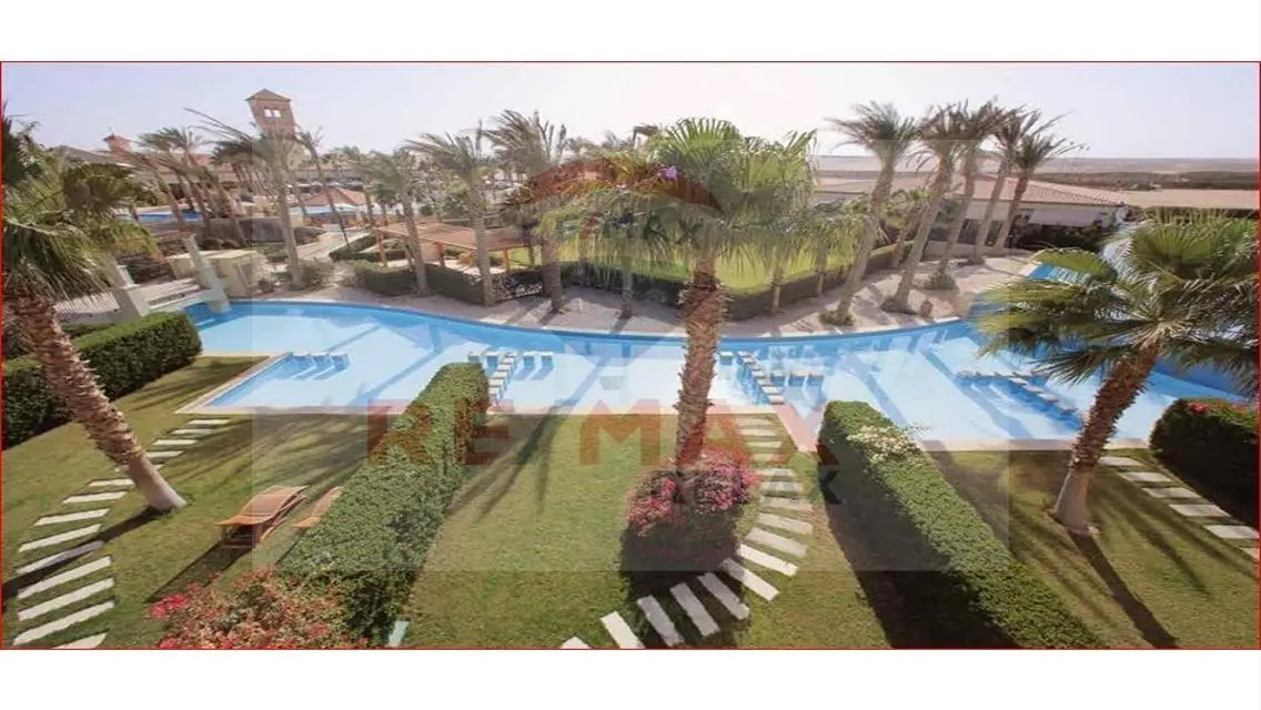 Luxury Villa for Sale Overlooking Lakes