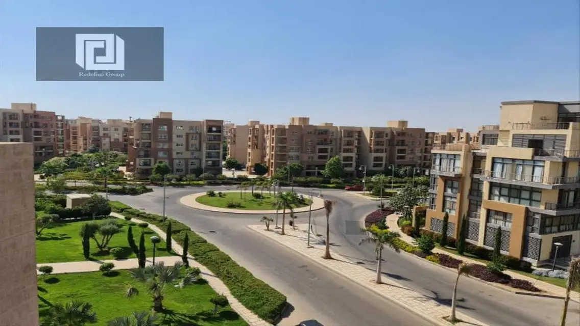 شقة بمدينتي - B8